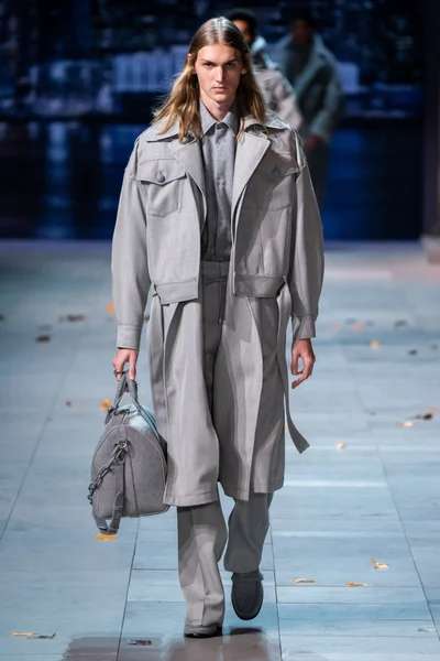 Look 5